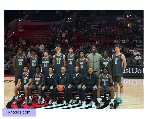 郇斯楠与阿里扎儿子双双入选篮球峰会国际队四月十二日开赛